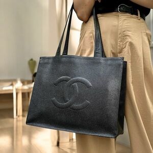 Chanel Caviar  Shoulder Bag and Wallet